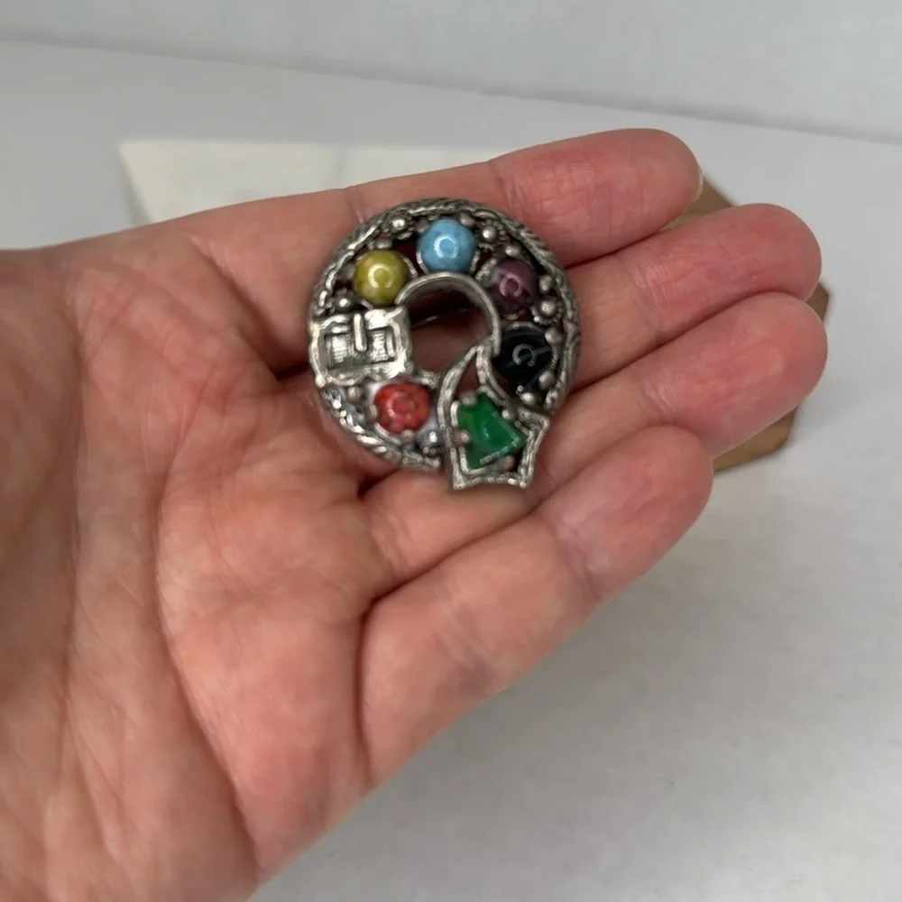 Vintage Signed Multicolor Wreath Silver Brooch lot B32